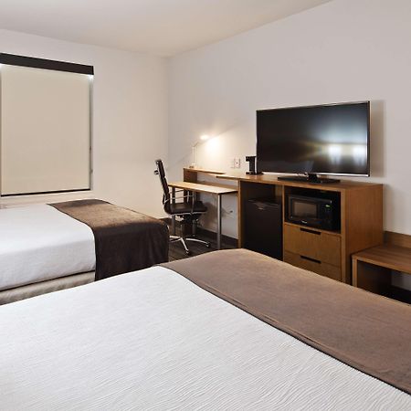 La Vernia Best Western Green Oaks Inn מראה חיצוני תמונה