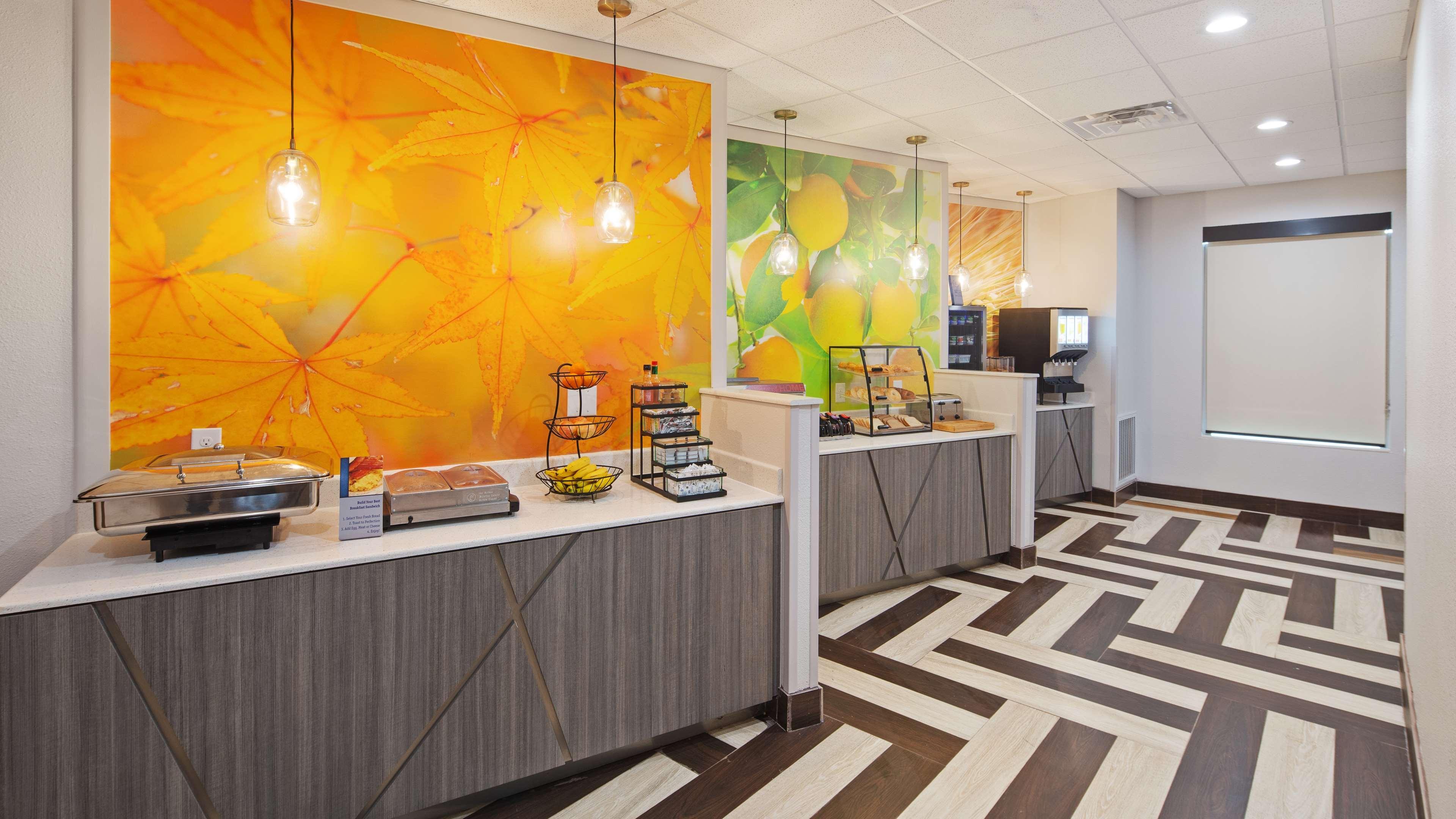 La Vernia Best Western Green Oaks Inn מראה חיצוני תמונה